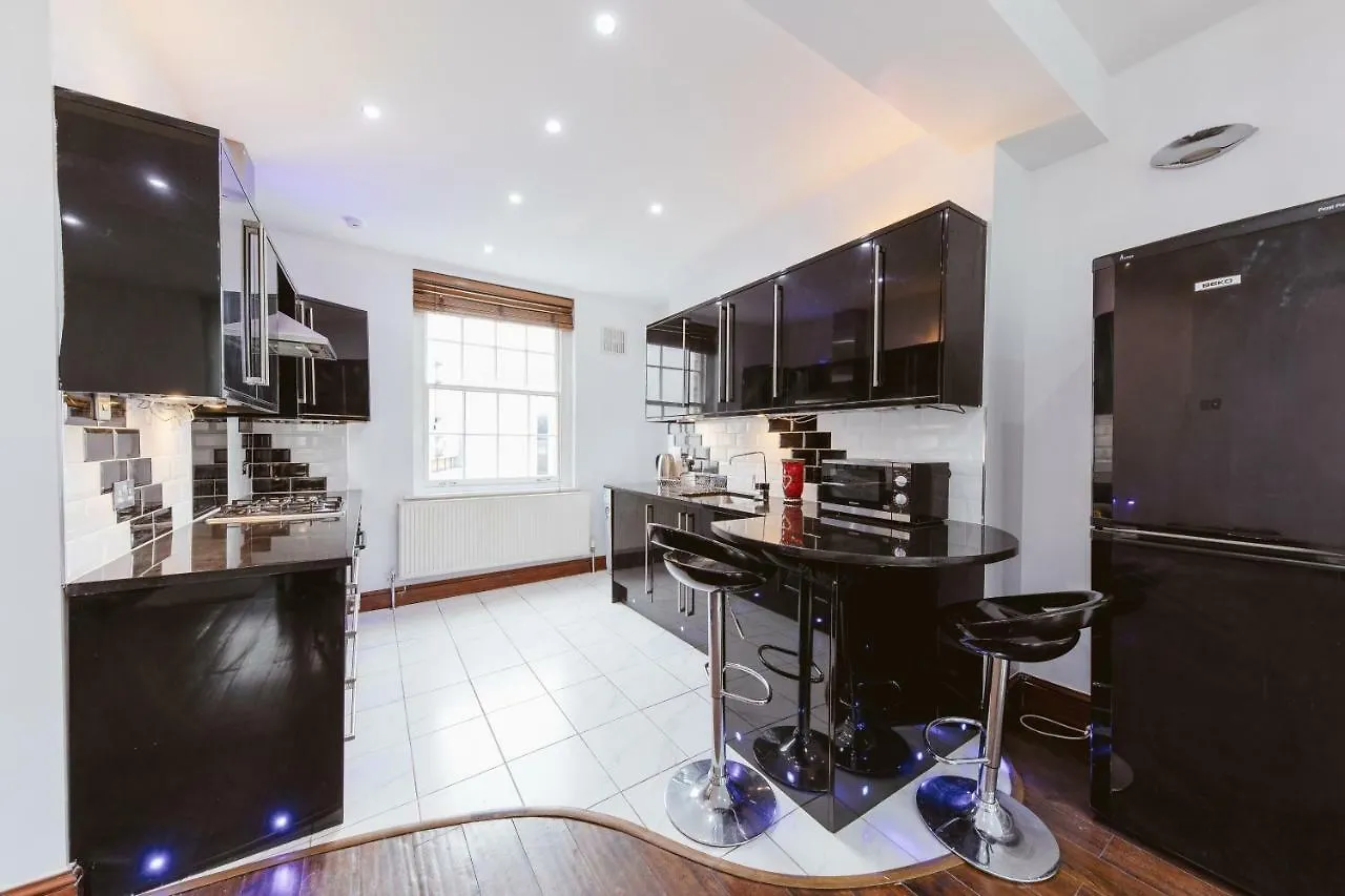 Regent Canal Apartments London