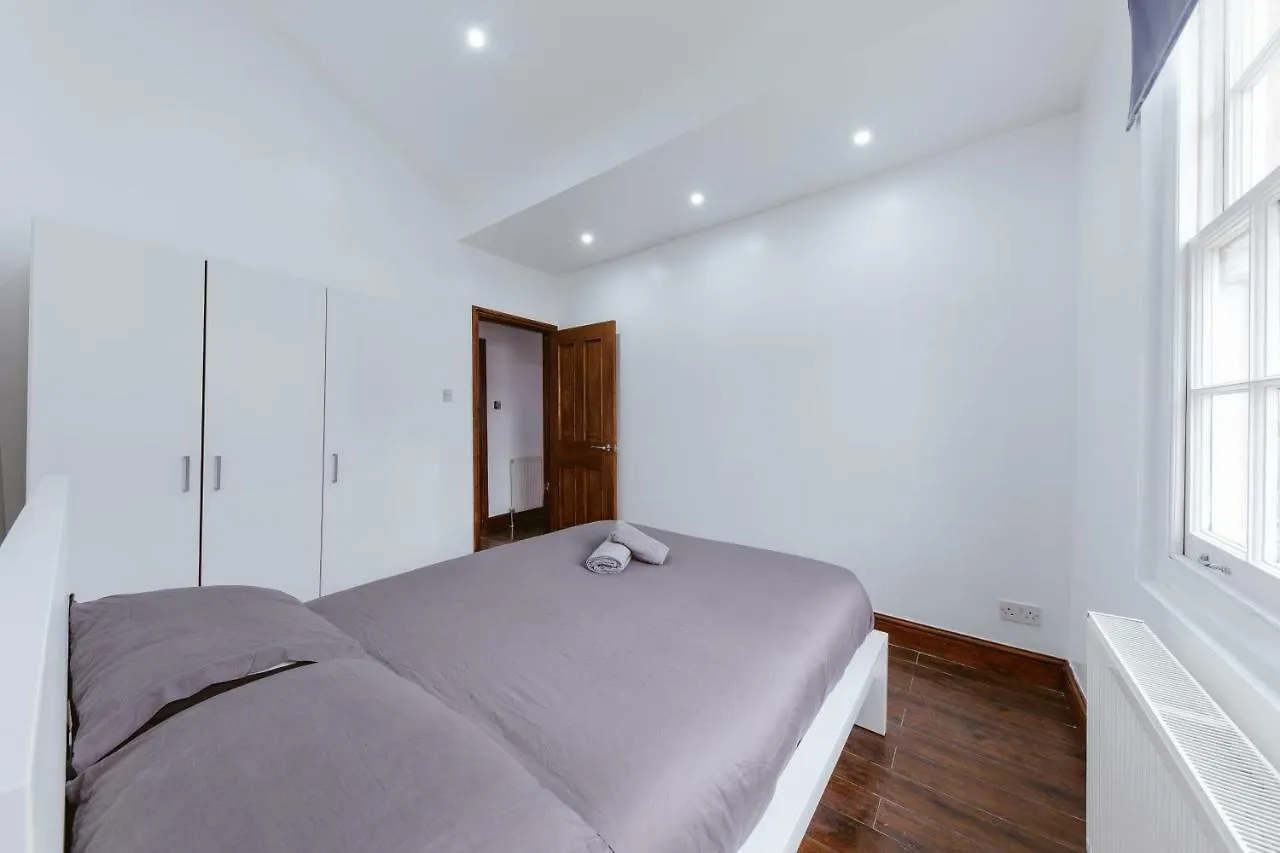 Regent Canal Apartments London