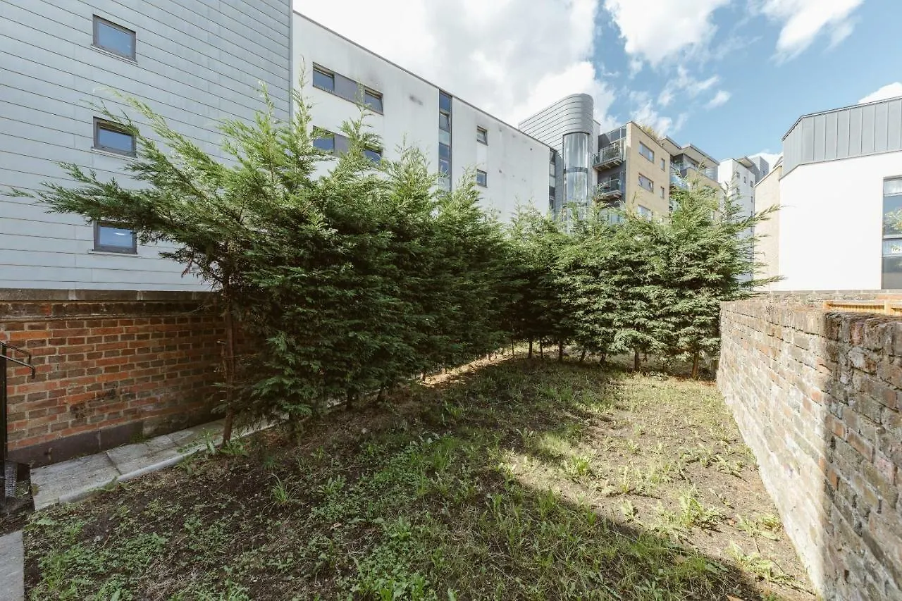 Regent Canal Apartments London