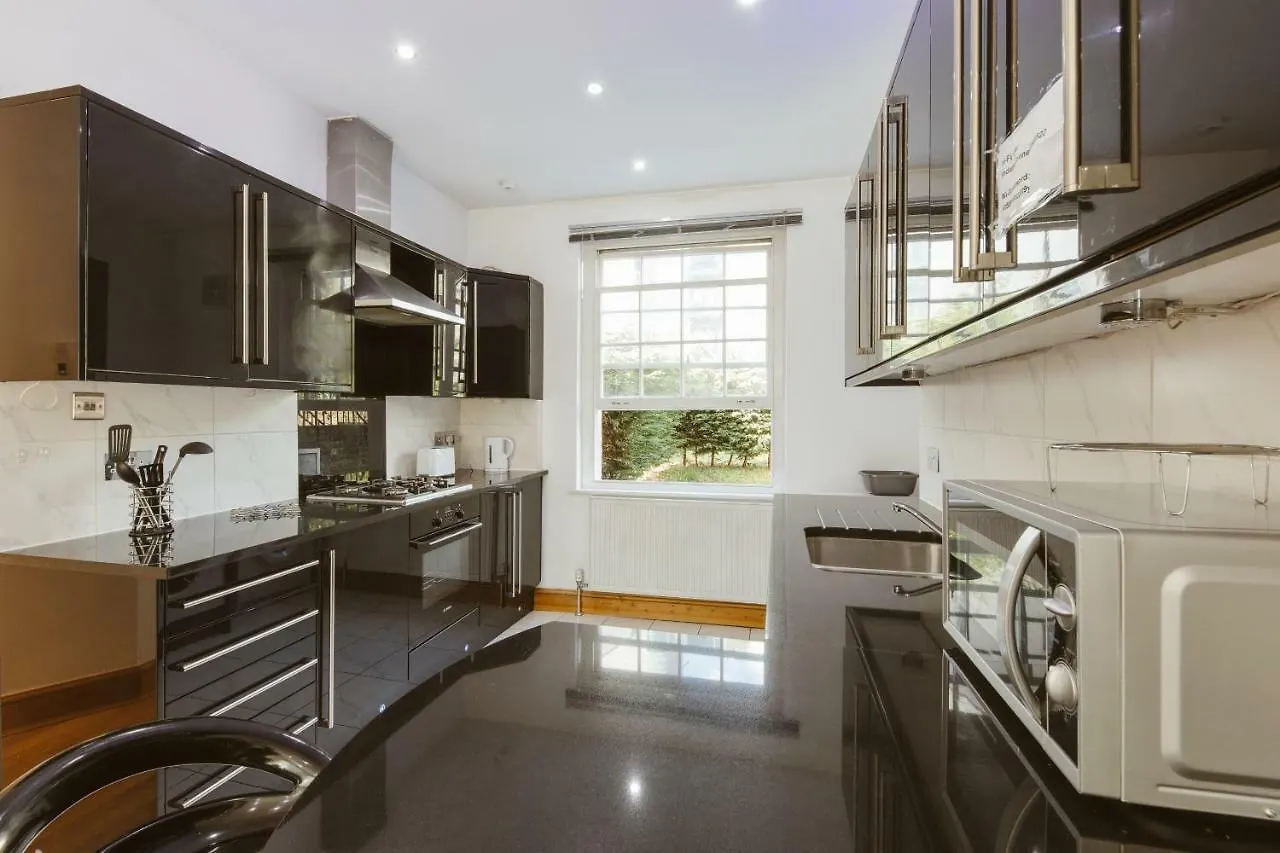 Regent Canal Apartments London